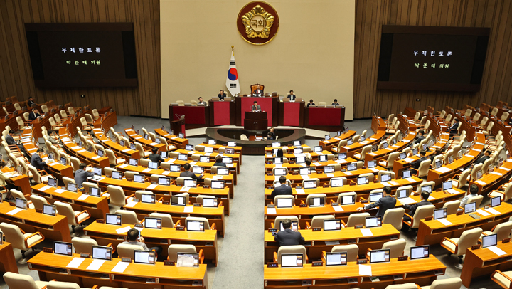 '무제한 토론'…채상병특검법 필리버스터 이틀째