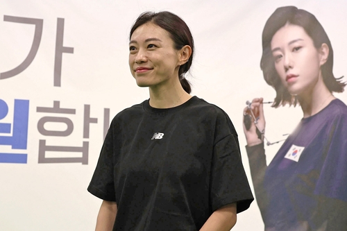 [1보] 사격 은메달 김예지, 기자회견 중 쓰러져