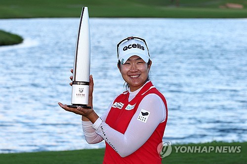 김아림, LPGA 투어 롯데 챔피언십 제패…와이어 투 와이어 우승(종합)