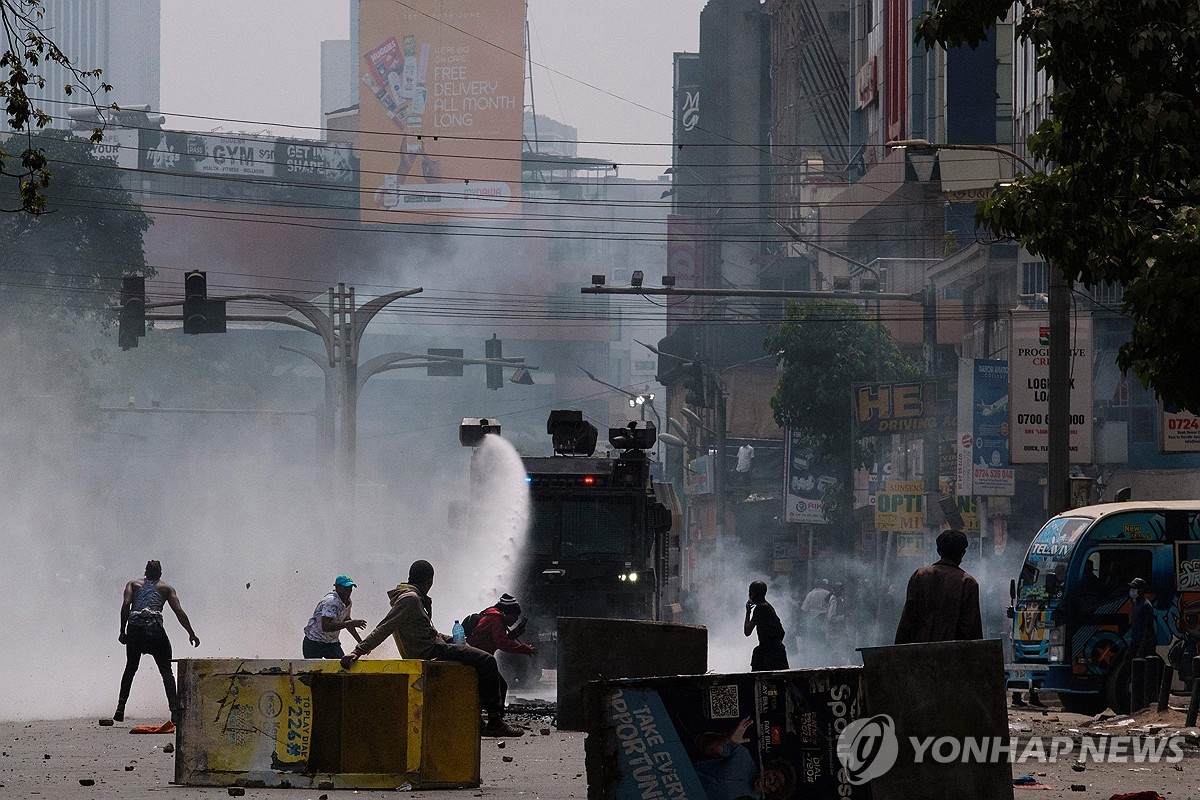 TOPSHOT-KENYA-POLITICS-UNREST-DEMONSTRATION