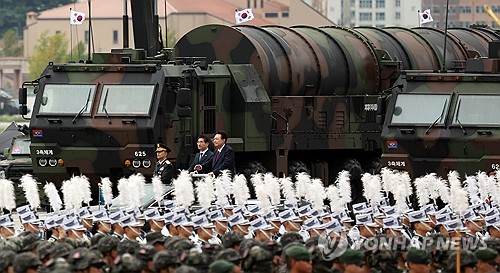 (3rd LD) S. Korea displays 'monster' Hyunmoo-5 missile for 1st time for Armed Forces Day