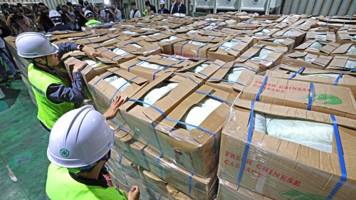 >'중국산 배추 입고'…aT 한국농수산식품유통공사 이천비축기지