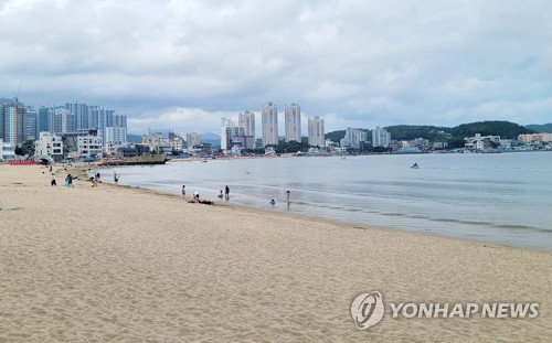 부산 일광해수욕장서 60대 여성 숨진 채 발견