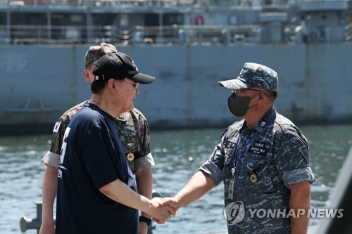 尹, 내일부터 여름휴가…정국구상 틈틈이 군부대·민생현장 방문