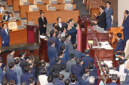 국회, 본회의서 채상병특검법 재의결…여야, '방송4법' 격돌