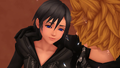 Roxas cradles a dying Xion.