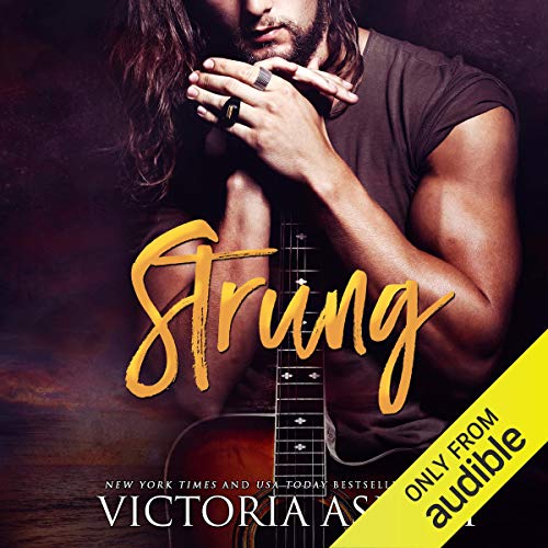 Strung Audiolibro Por Victoria Ashley arte de portada