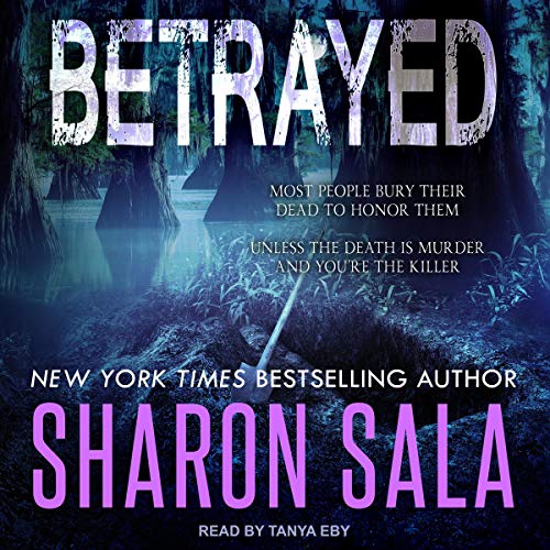 Betrayed Audiolibro Por Sharon Sala arte de portada