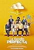 La familia perfecta (2021) Poster