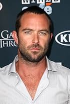 Sullivan Stapleton