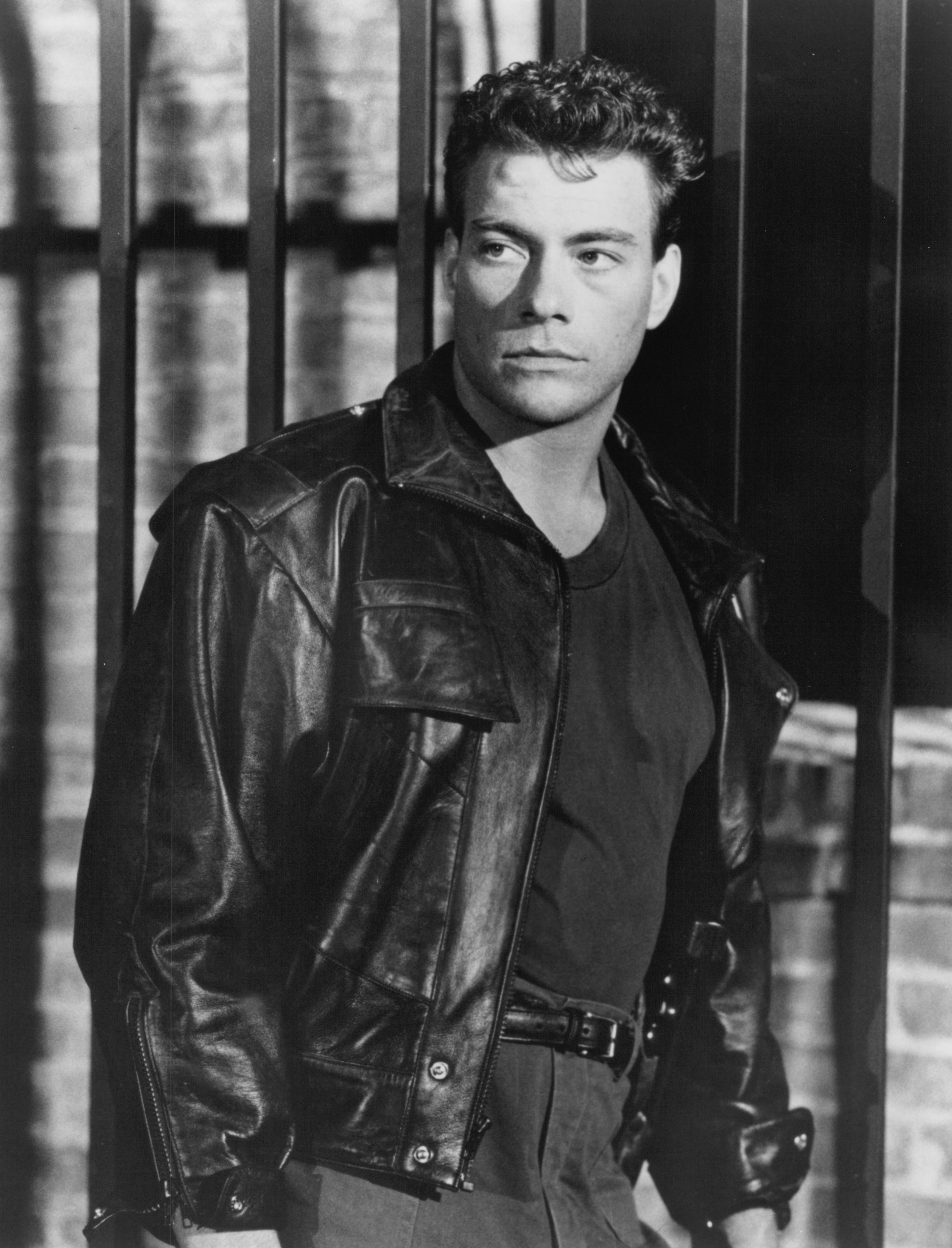 Jean-Claude Van Damme in Death Warrant (1990)