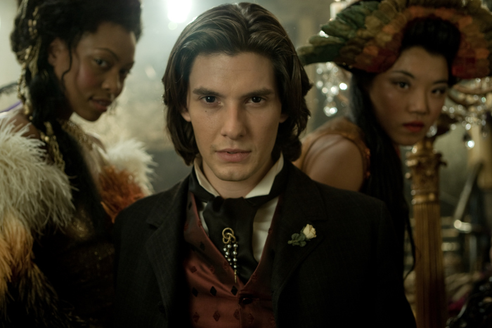 Louise Rose, Ben Barnes, and Aewia Huillet in Dorian Gray (2009)