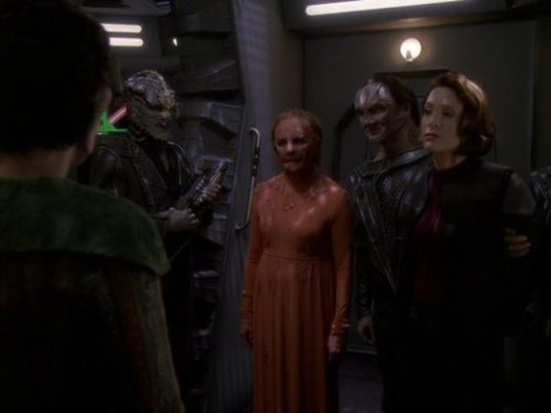 Nana Visitor, Salome Jens, Andrew Robinson, and Kitty Swink in Star Trek: Deep Space Nine (1993)