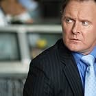 Robert Glenister