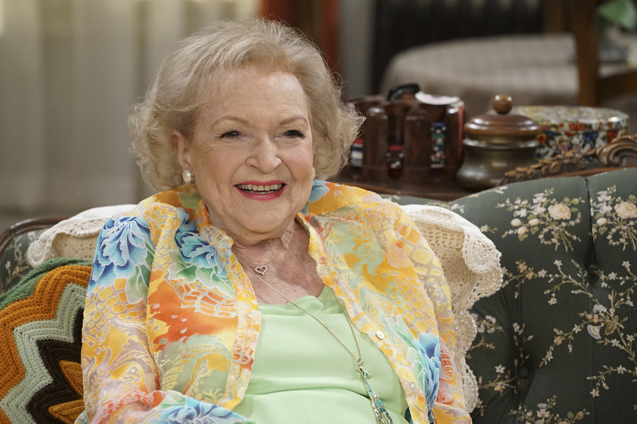 Betty White in Young & Hungry (2014)