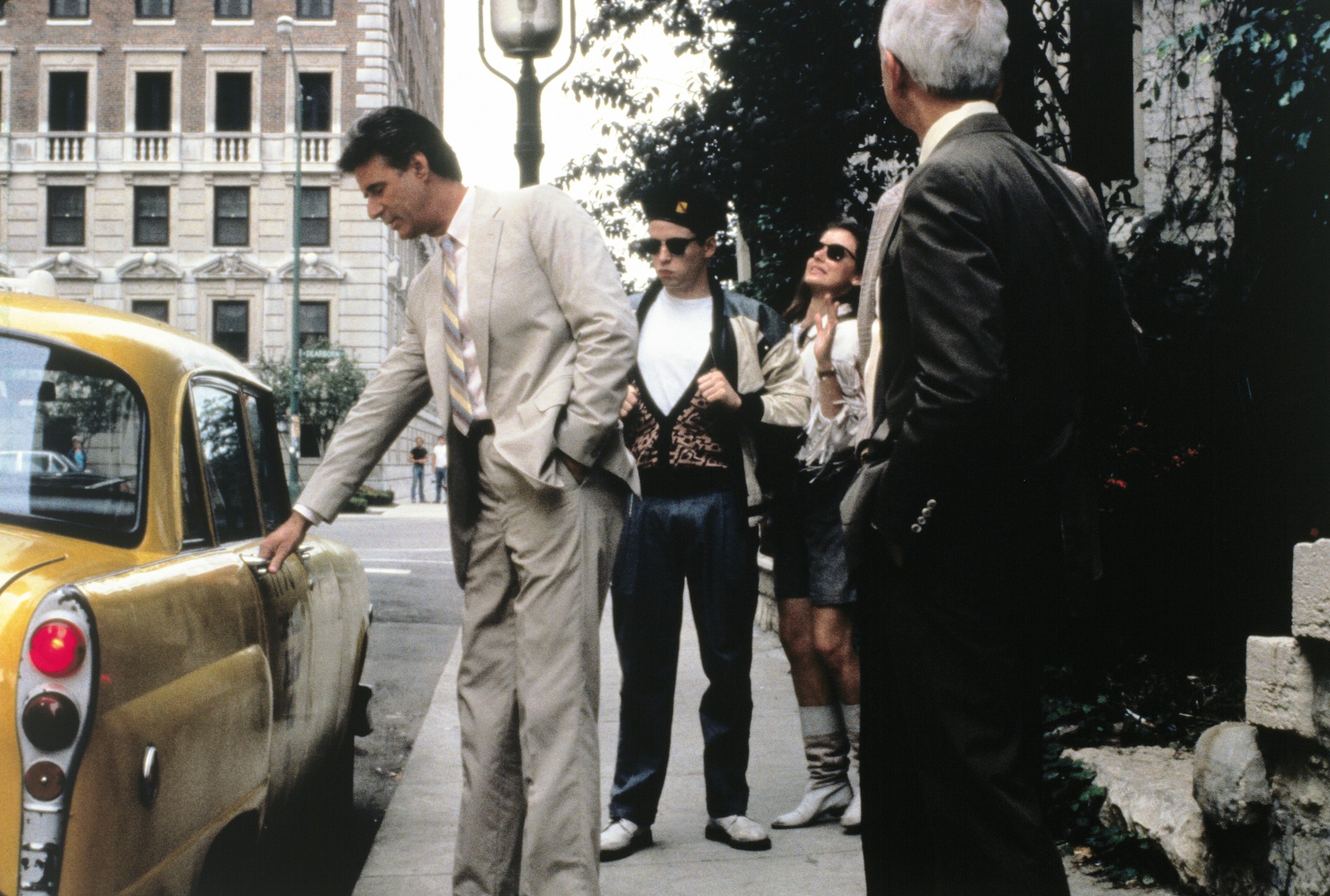 Matthew Broderick, Mia Sara, and Lyman Ward in Ferris Bueller's Day Off (1986)