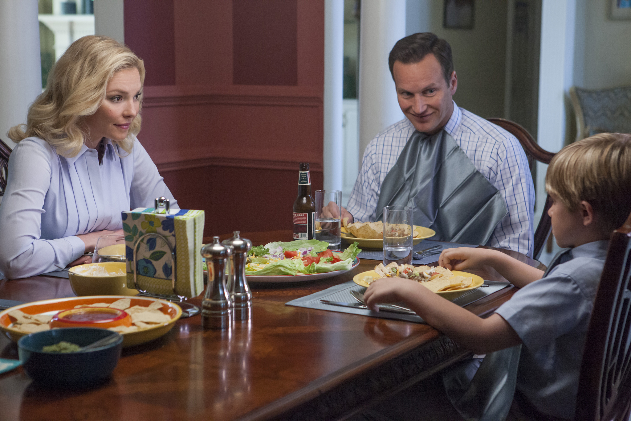 Katherine Heigl, Patrick Wilson, and Aiden Flowers in Home Sweet Hell (2015)