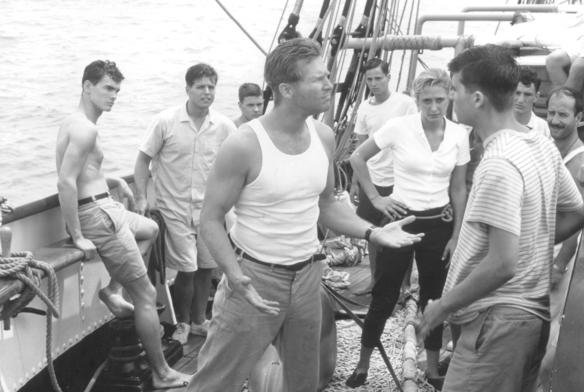 Ryan Phillippe, Jeff Bridges, Balthazar Getty, Jeremy Sisto, Eric Michael Cole, Caroline Goodall, David Lascher, Julio Oscar Mechoso, and Scott Wolf in White Squall (1996)