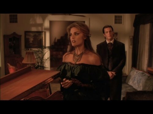 Tracy Scoggins and William Gregory Lee in Dante's Cove (2004)