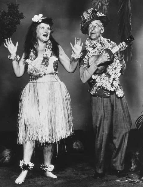 Percy Kilbride and Marjorie Main in Ma and Pa Kettle at Waikiki (1955)