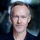 Steven Mackintosh