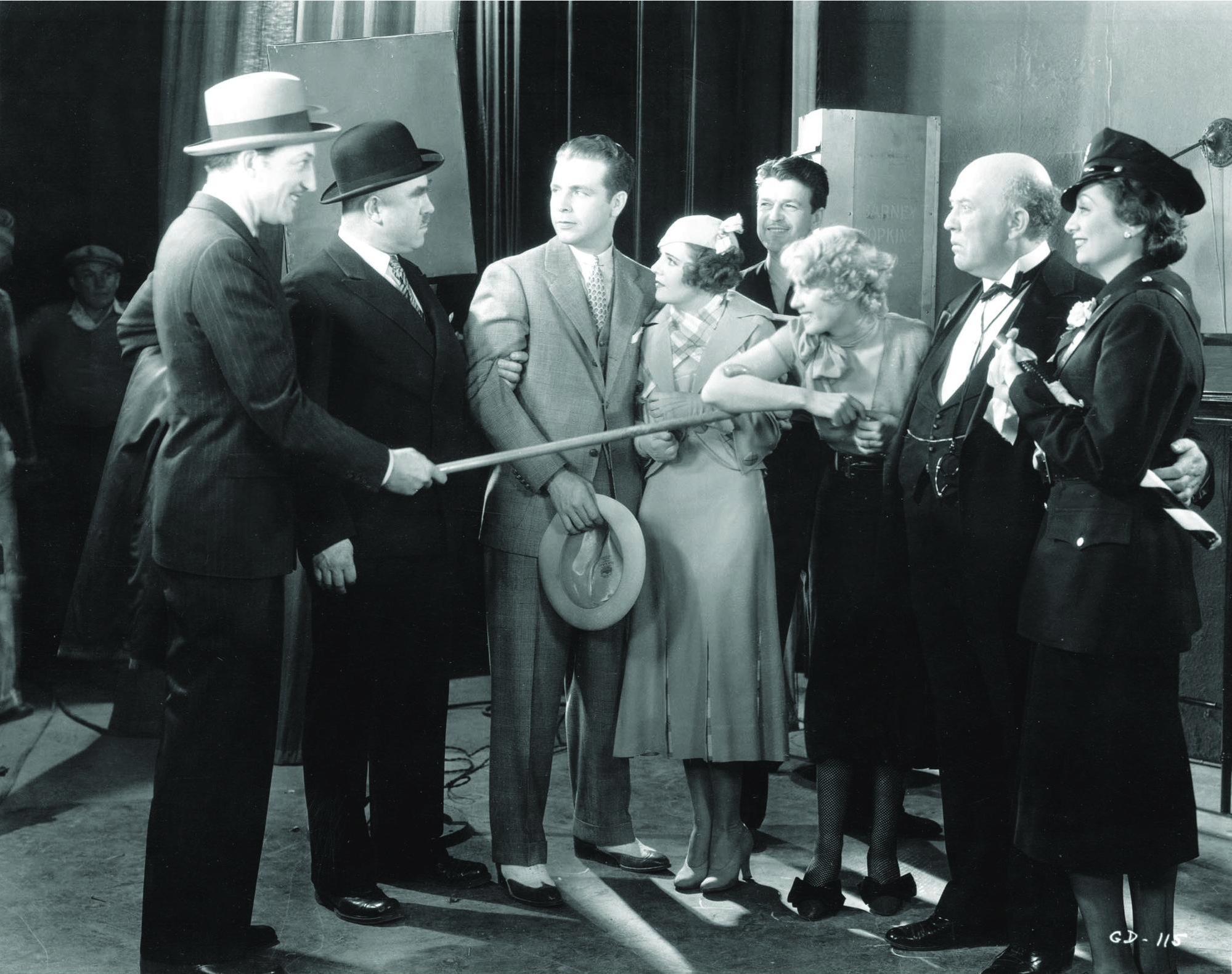 Joan Blondell, Ruby Keeler, Fred Kelsey, Guy Kibbee, Aline MacMahon, Dick Powell, and Warren William in Gold Diggers of 1933 (1933)