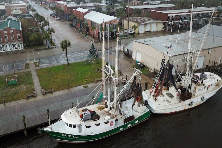 shrimp boats apalachicola bay