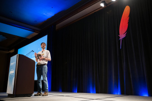 The Linux Foundation hosts its ApacheCon and Apache: Big Data conference at InterContinental Miami in Miami, Florida, on May 16 through May 17, 2017. (Stan Olszewski/SOSKIphoto)