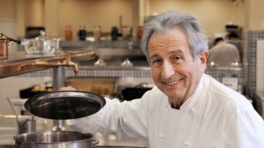 Michel Guérard dans la cuisine de son restaurant ‘Les prés d'Eugénie’ en novembre 2008.