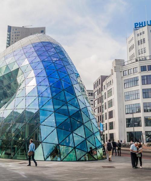 Una panoràmica bonica de Eindhoven, que és a prop de Aeroport d'Eindhoven