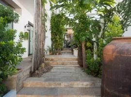 Altanure Almatere - Food Forest Boutique Stay, hotel sa Tavira