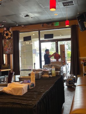 Photo of La Cazuela Mexican - Lynnwood, WA, US. He's preparing something yummy- I wish it was ready for lunch.