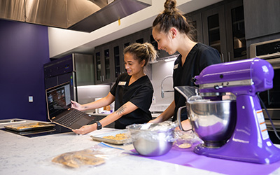 Students in food lab