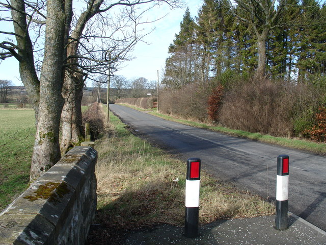 File:Nether Glinns - geograph.org.uk - 341439.jpg