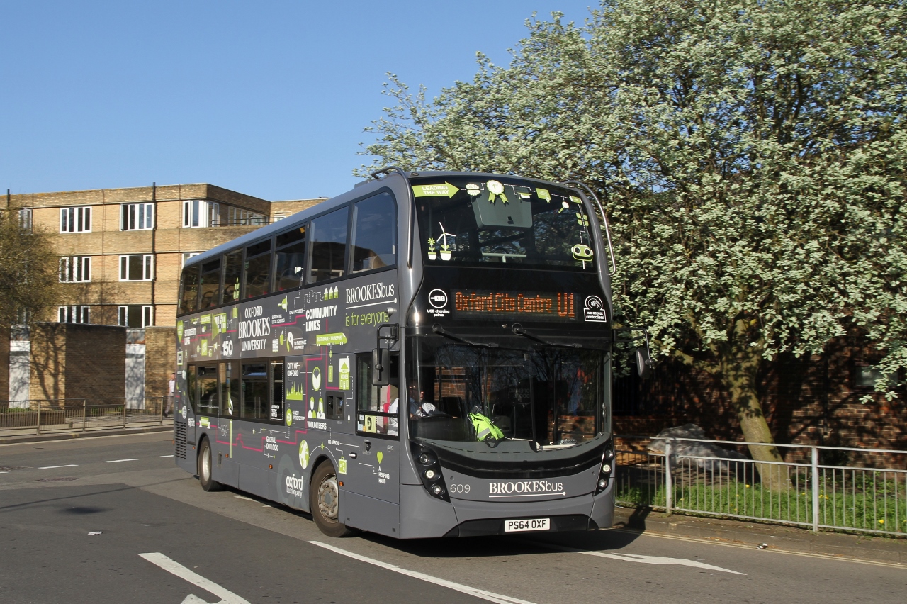 AlexanderDennis Enviro400 MMC PS64 OXF Oxford CommercialRd.jpg