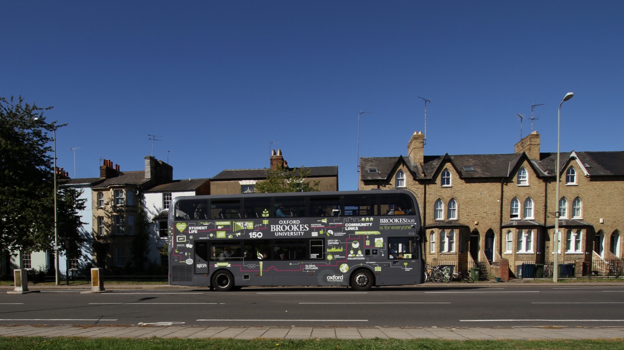 AlexanderDennis Enviro400 MMC PK64 OXF Oxford LondonPlace.jpg