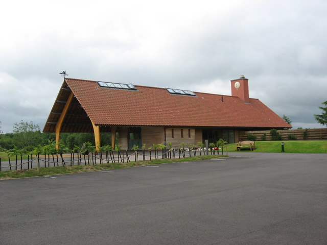 File:Roucan Loch Crematorium - geograph.org.uk - 491997.jpg