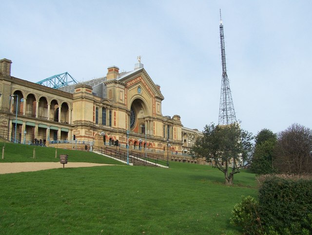 File:Ally Pally - geograph.org.uk - 711382.jpg