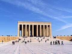 Anıtkabir, exterior