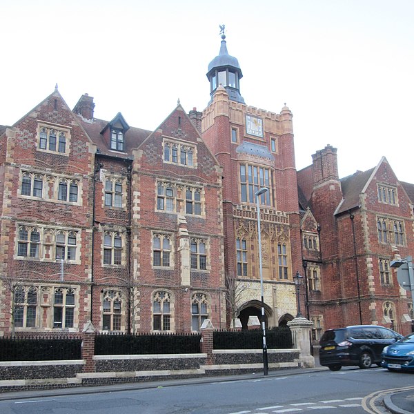 File:Brighton College (Chichester House, School House and Dawson Hall), Eastern Road, Brighton (NHLE Code 1380478) (December 2016).JPG