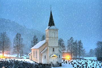 English: Hyllestad church