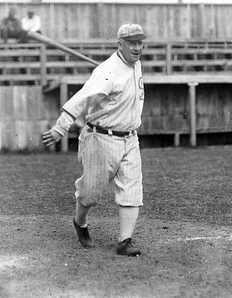 File:Kid Gleason 1921.jpg