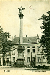 Cornelius-Denkmal auf dem Ostwall in Krefeld um 1900.