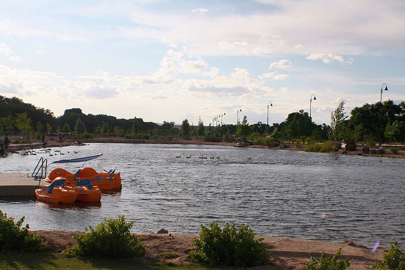 File:Paddle Boats Tingley Beach Albuquerque New Mexico.jpg