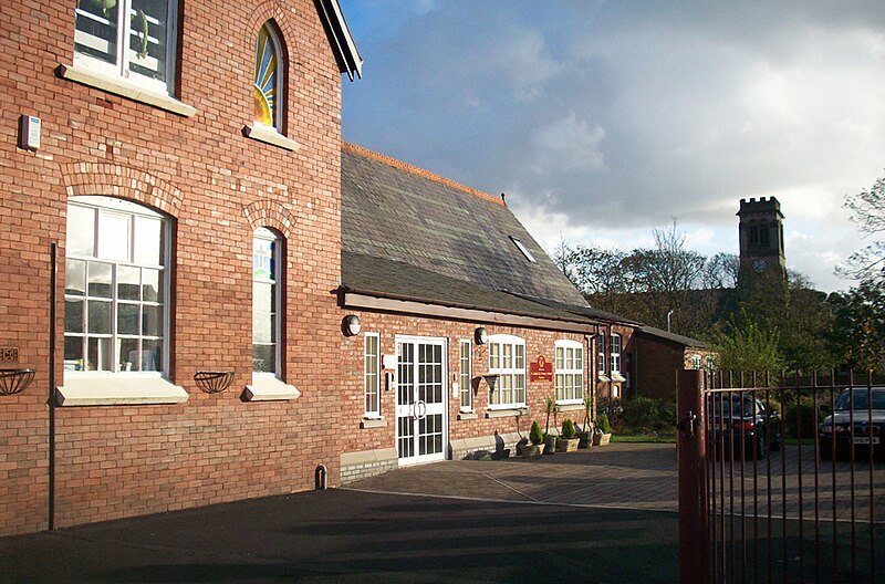 File:St-John's-School-Crossens.jpg