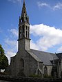 L'église paroissiale Saint-Démet : clocher et façade.