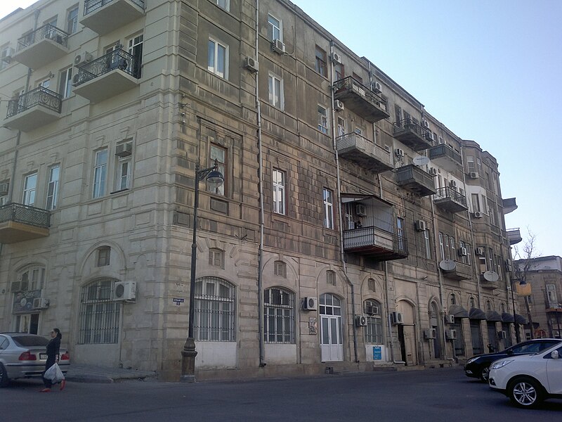 File:Building on Zargarpalan Street 5.jpg