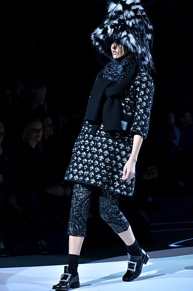 File:Marc Jacobs Fall-Winter 2012 08.jpg