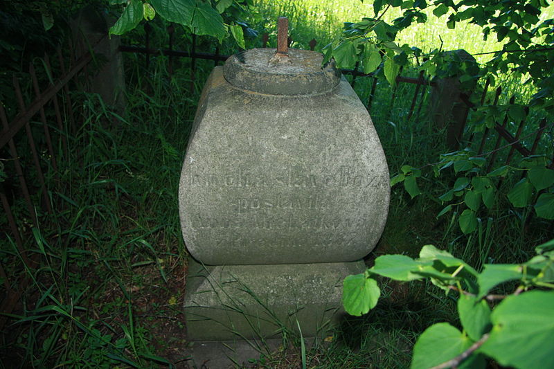 File:Detail of cultural monument Cross in Předín, Třebíč District.JPG