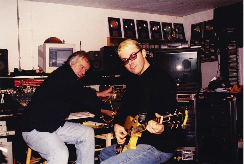 File:Tony Visconti and Richard Barone.jpg